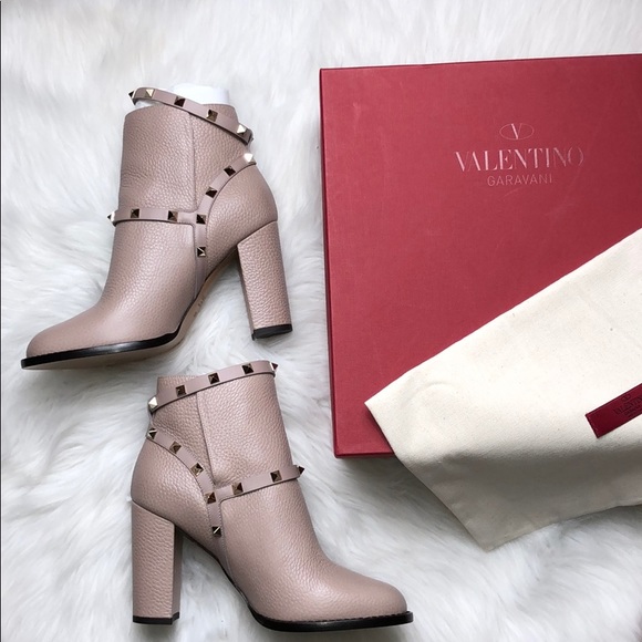 Valentino Garavani Shoes - VALENTINO GARAVANI ROCKSTUD BOOTS 38.5